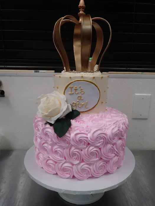 Reyna's Bakery Picture 5