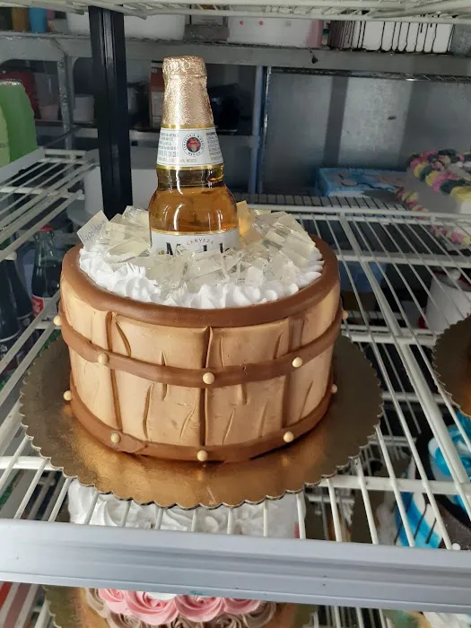 Reyna's Bakery Picture 2