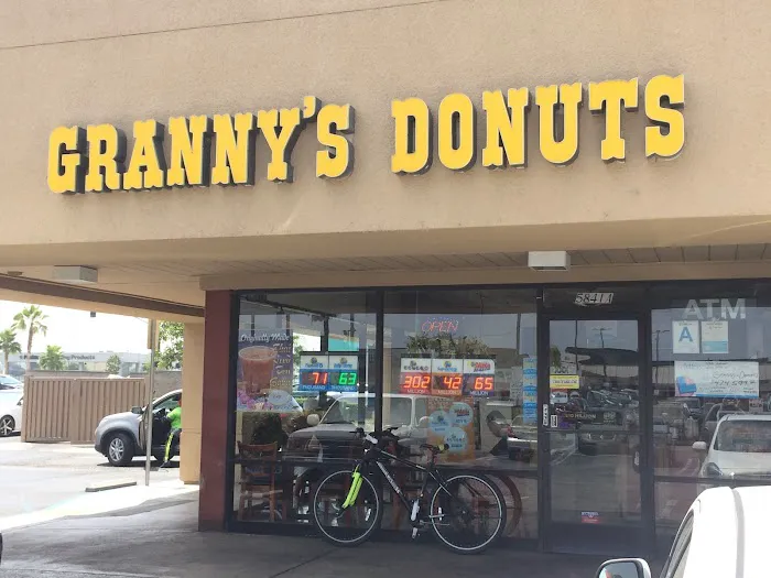 Granny's Donuts Picture 10