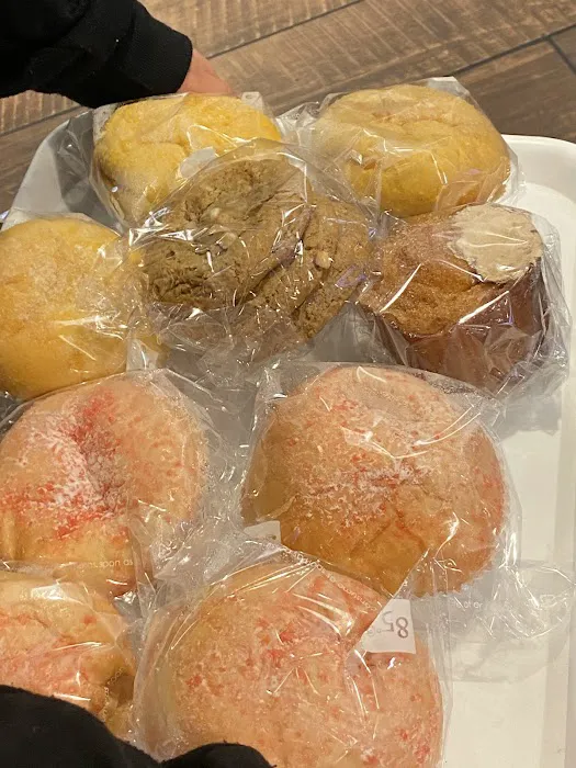 85C Bakery Cafe - South Gate Picture 7