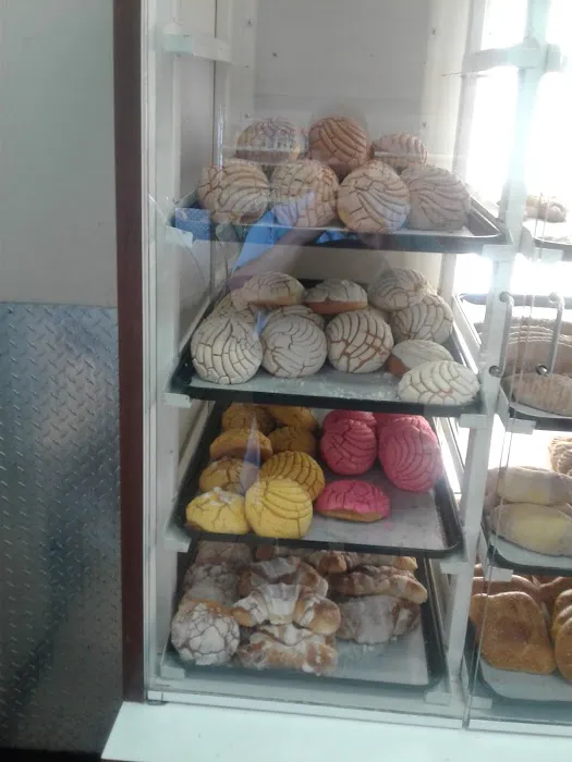 C&C Restaurant Bakery Picture 6