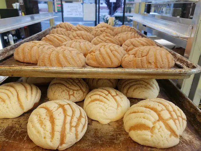 Escalona's bakery Picture 1