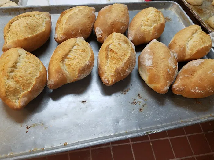 Escalona's bakery Picture 7
