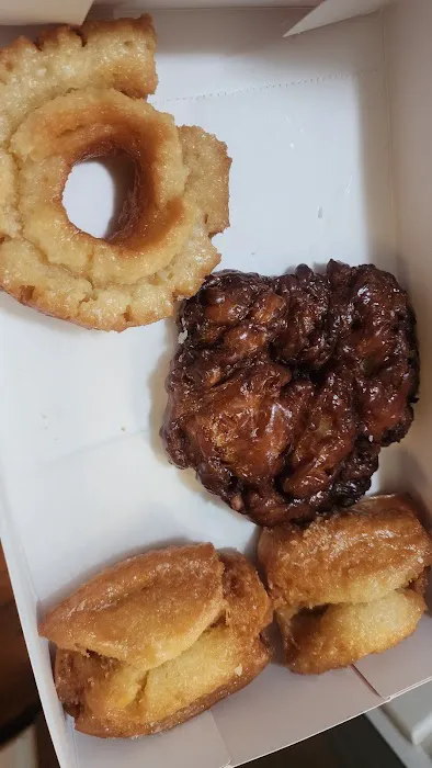 KB Donuts and sandwiches Picture 1