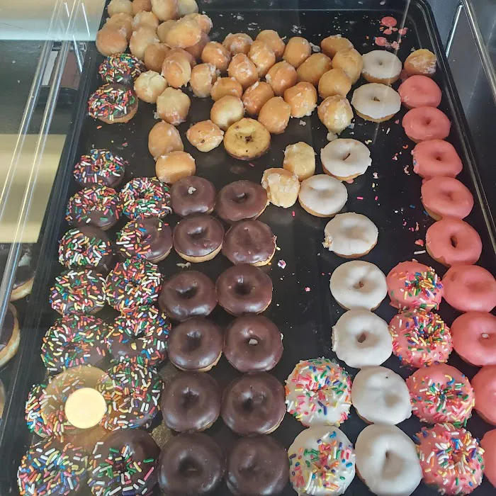 Yum Yum Donuts Picture 3