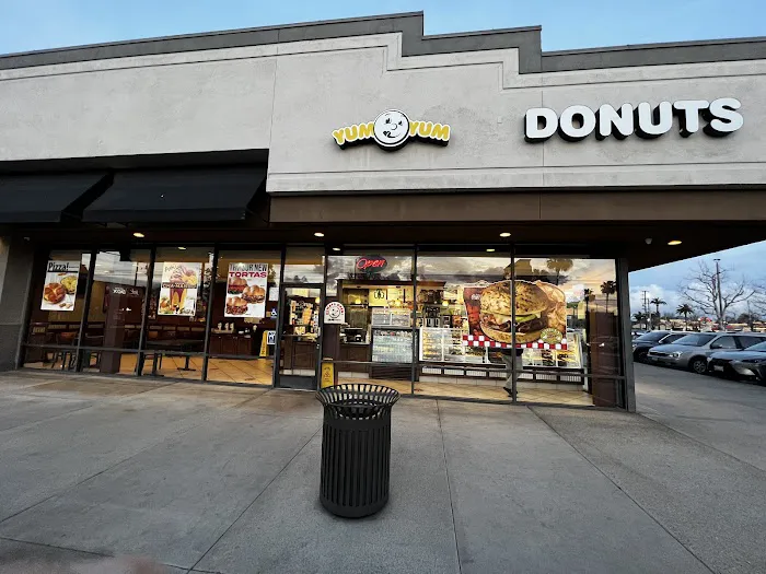 Yum Yum Donuts Picture 1