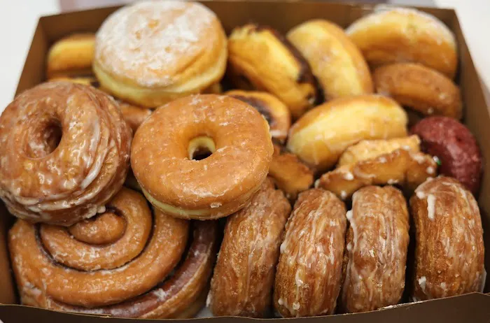 Simone's Donuts Picture 3
