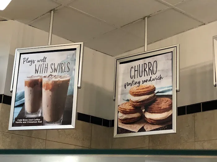 Cinnabon Picture 6