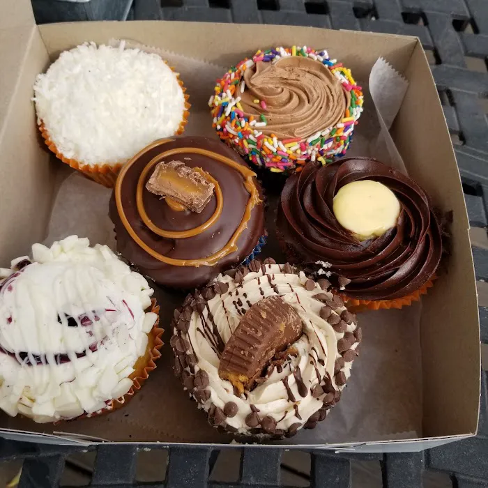 Simona's Bakery Picture 9