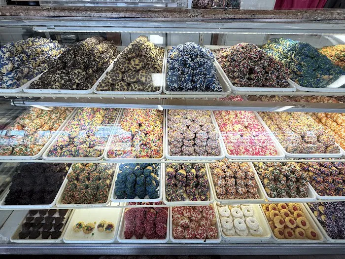 Simona's Bakery Picture 8