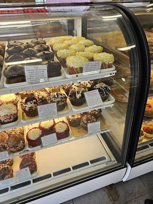 Simona's Bakery Picture 6