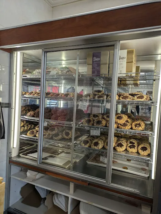 Simona's Bakery Picture 2