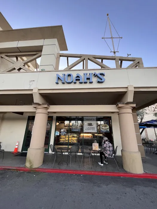 Noah's NY Bagels Picture 9