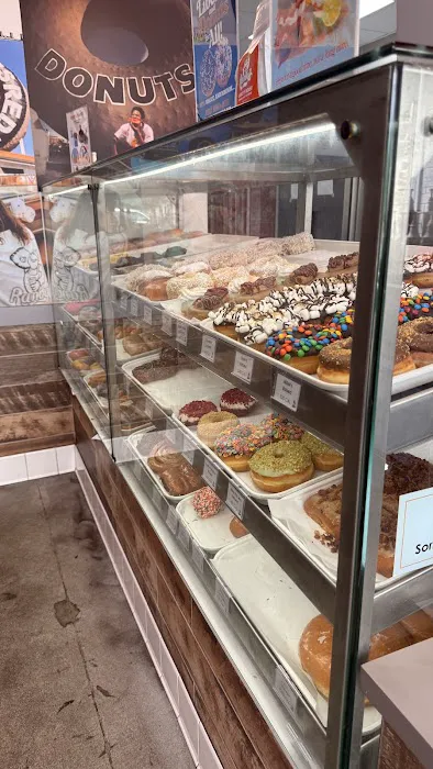Randy's Donuts Picture 2