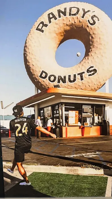 Randy's Donuts Picture 4