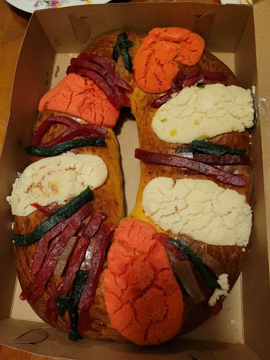 Ponce's Bakery Picture 5