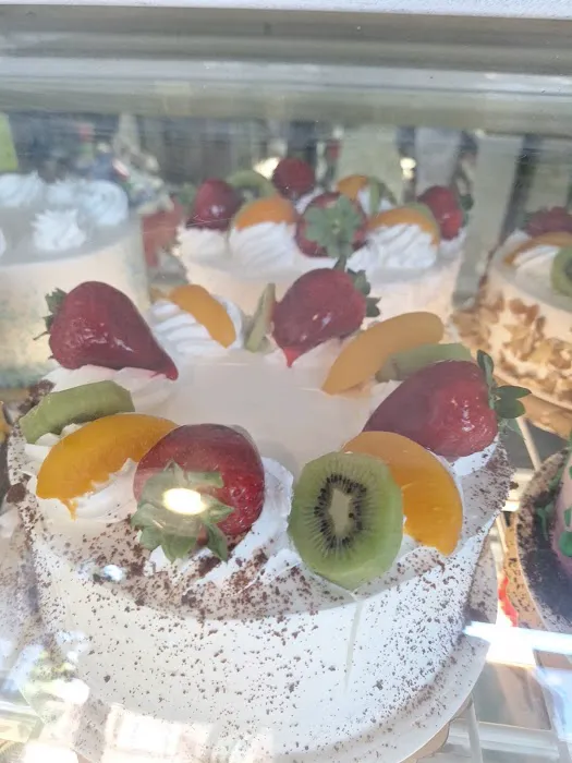 Las Alondras Bakery Picture 6