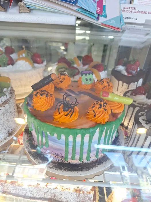 Las Alondras Bakery Picture 9