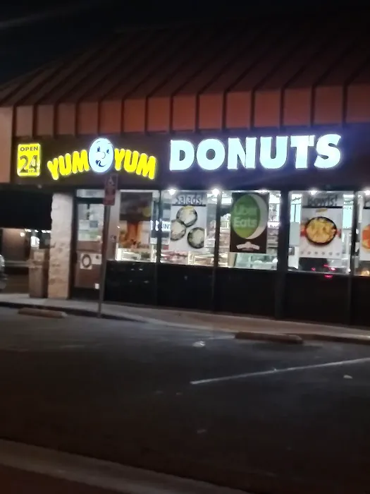 Yum Yum Donuts Picture 1