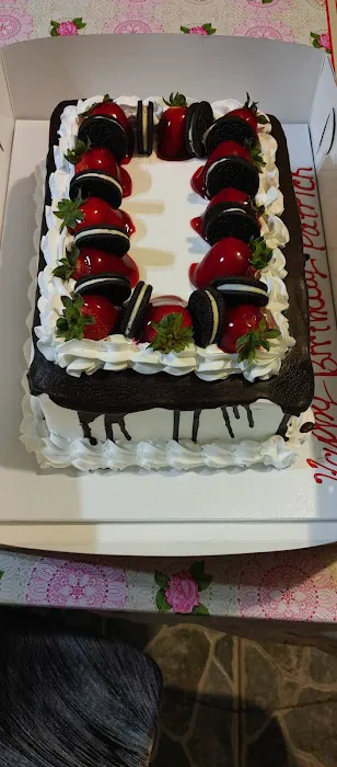 Reyna's Bakery Picture 8