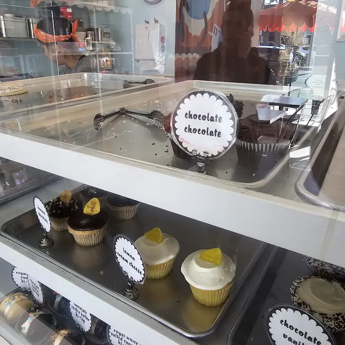 Frosted Cupcakery Picture 10