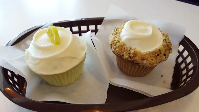 Frosted Cupcakery Picture 1