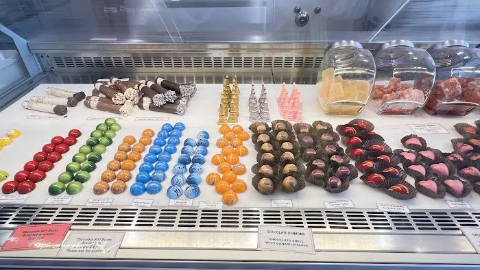 Le Macaron French Pastries -- Belmont Shore Picture 7