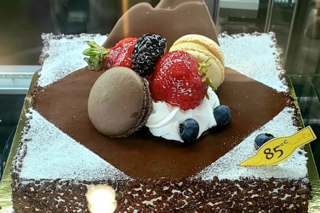 85°C Bakery Cafe - Cerritos