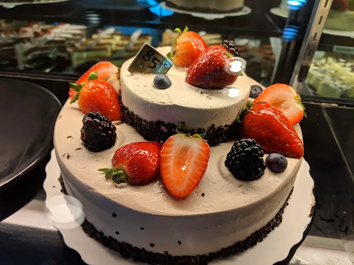 85°C Bakery Cafe - Cerritos Picture 7