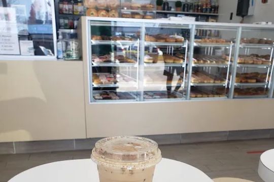 Dey's Doughnuts & Croissants