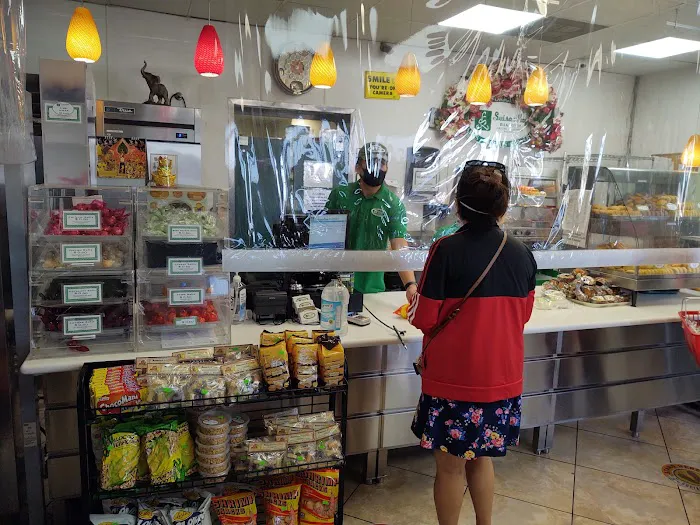 Luisa & Son Bake Shop Picture 8