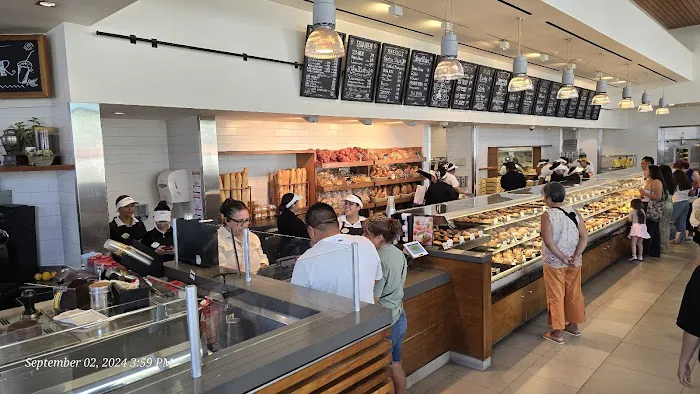 Porto's Bakery and Cafe Picture 6