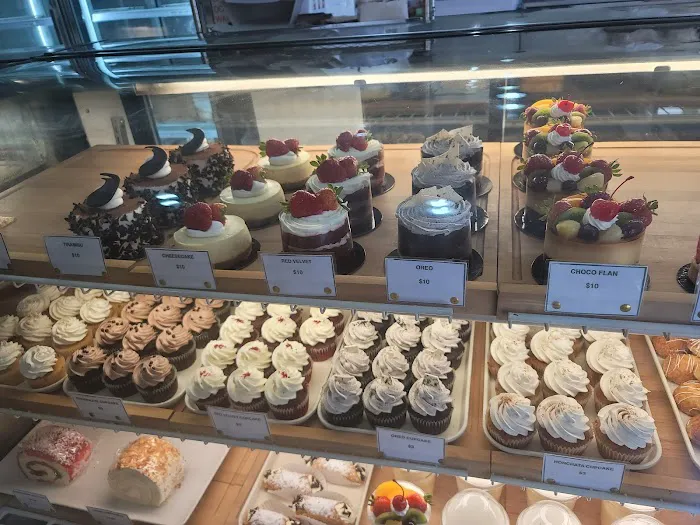 Candle Light Bakery Picture 5