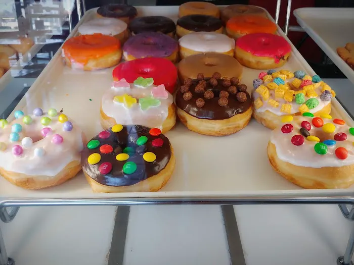 Golden West Donuts Picture 7