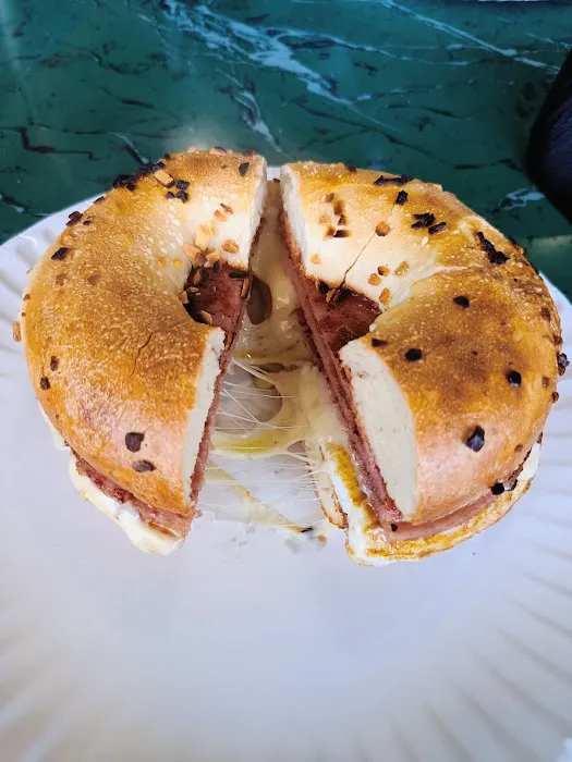 Hole in One Bagel-Deli Picture 3