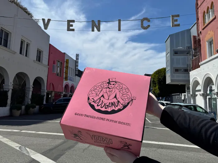Voodoo Doughnut Picture 4