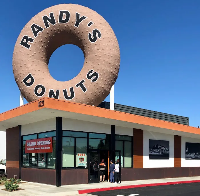 Randy's Donuts Picture 9