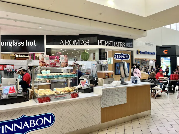 Cinnabon Picture 3