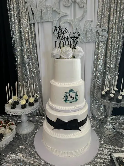 La Guadalupana Bakery Picture 1