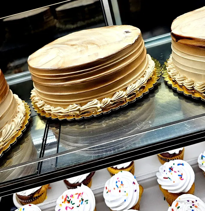 Lucero Bakery Picture 10