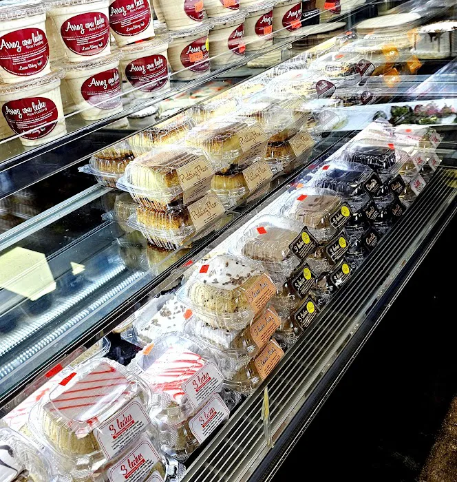 Lucero Bakery Picture 3