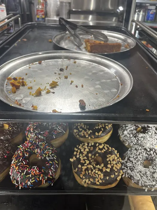 Yum Yum Donuts Picture 1