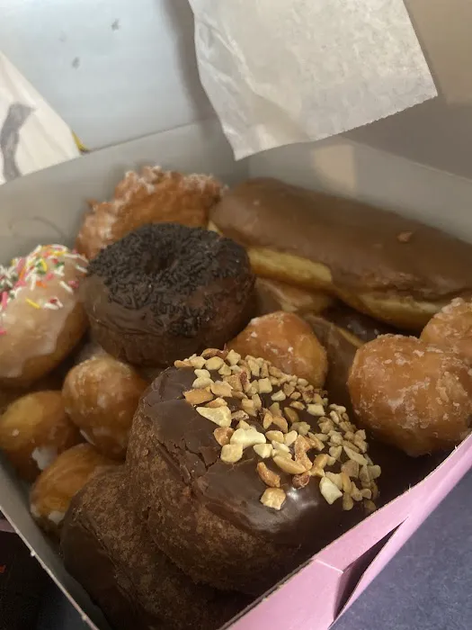Downey Donuts Picture 4