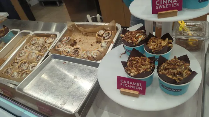 Cinnabon Picture 7