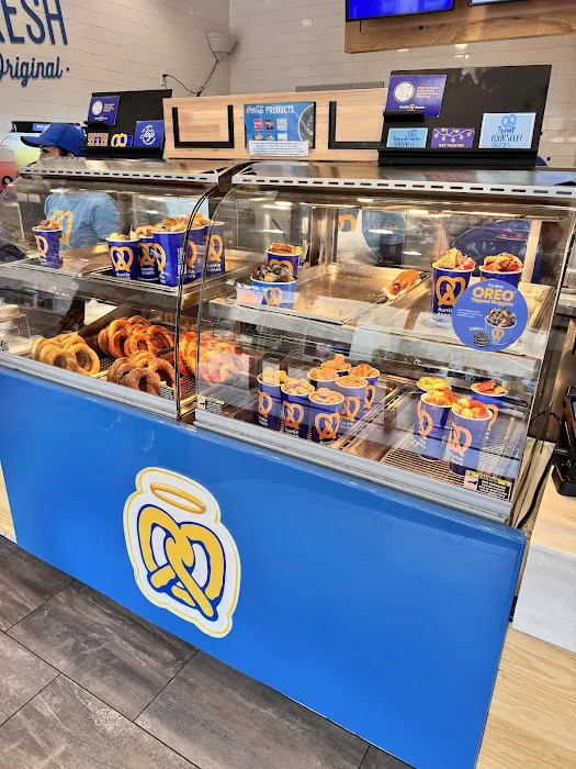 Auntie Anne's Picture 3