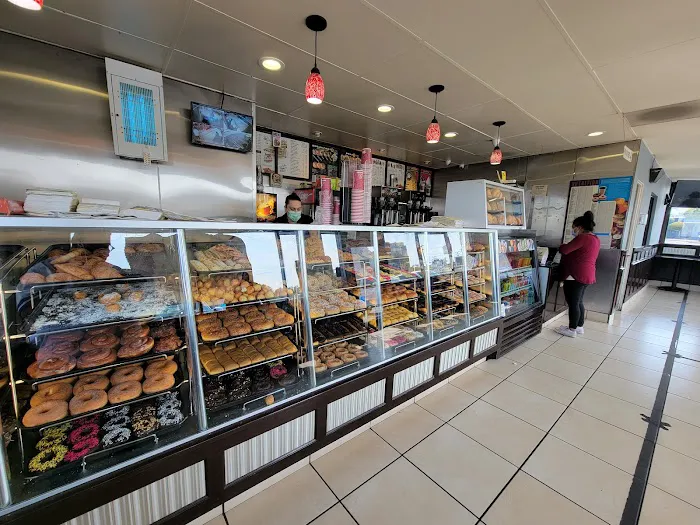 Winchell's Donut House Picture 9