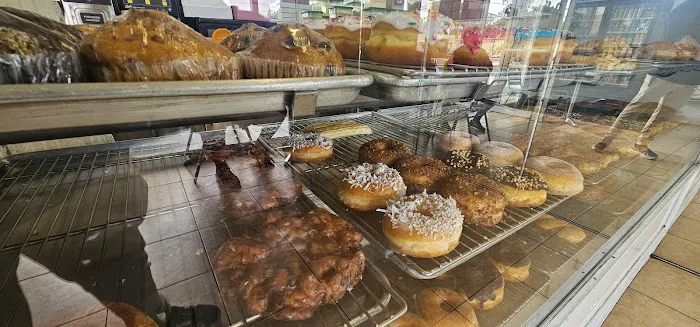 Pioneer Donuts Picture 2