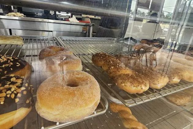 Pioneer Donuts