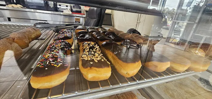Pioneer Donuts Picture 4