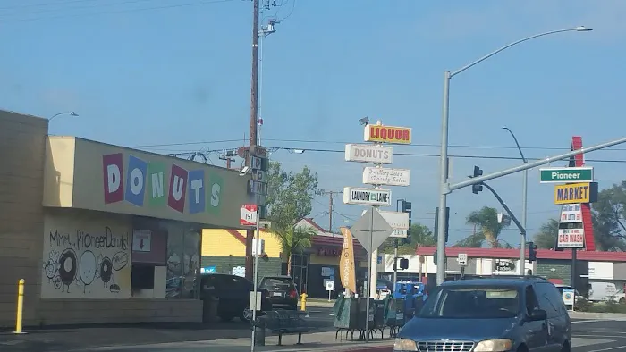 Pioneer Donuts Picture 9
